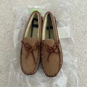 Lands’ End Suede Moccasin NWT